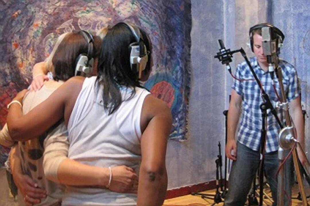 Team Building Recording and Vocal Session Gift Voucher - Airport West VIC