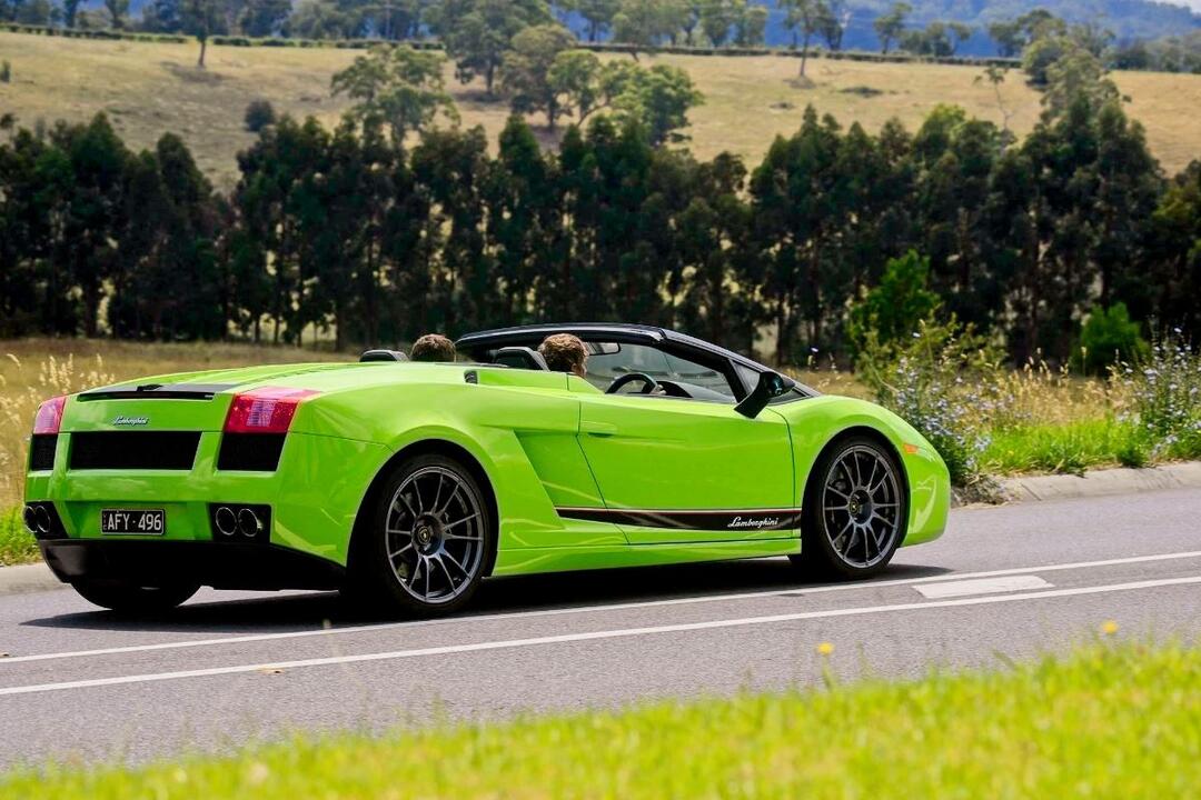 Drive a Lamborghini for 30 minutes Dromana VIC