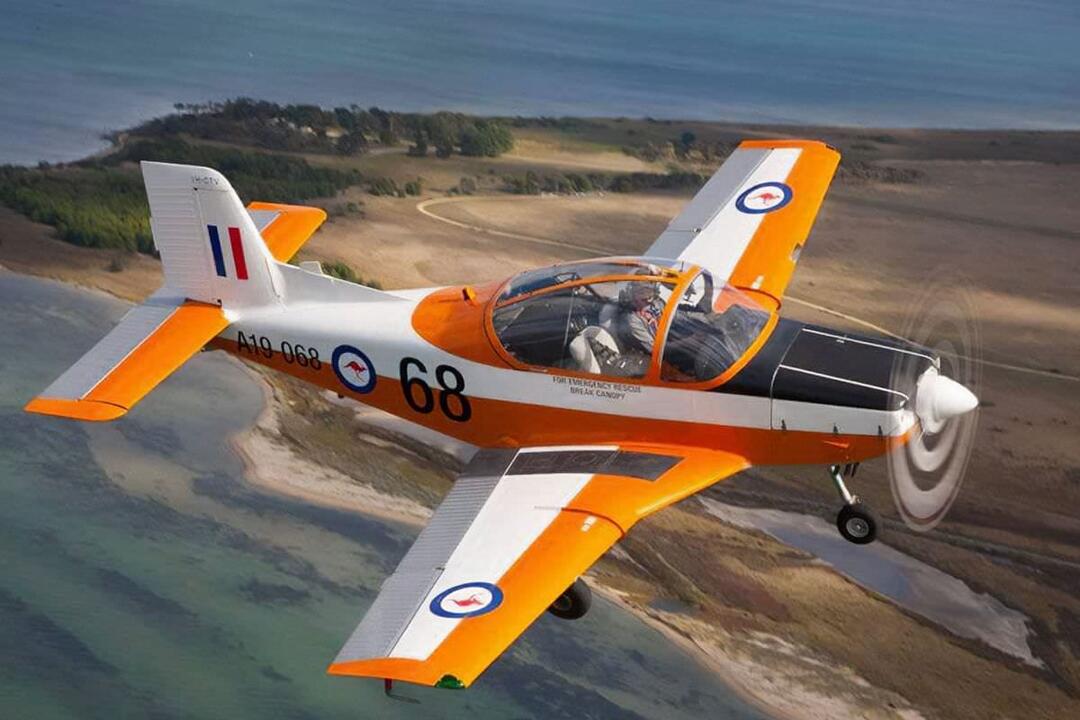 Airtrainer Aerobatic Flight, 30-Minute Lethbridge VIC