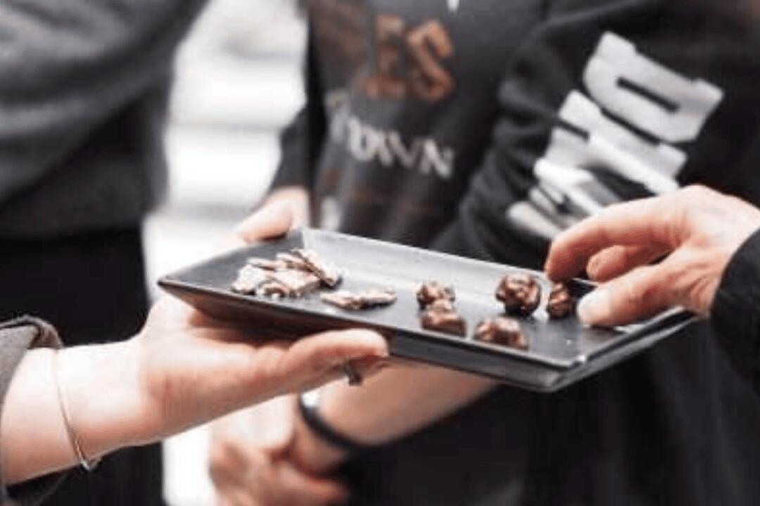 Melbourne Choco and Dessert Delight Walk for Two - Gift Voucher or Instant Booking - Melbourne VIC