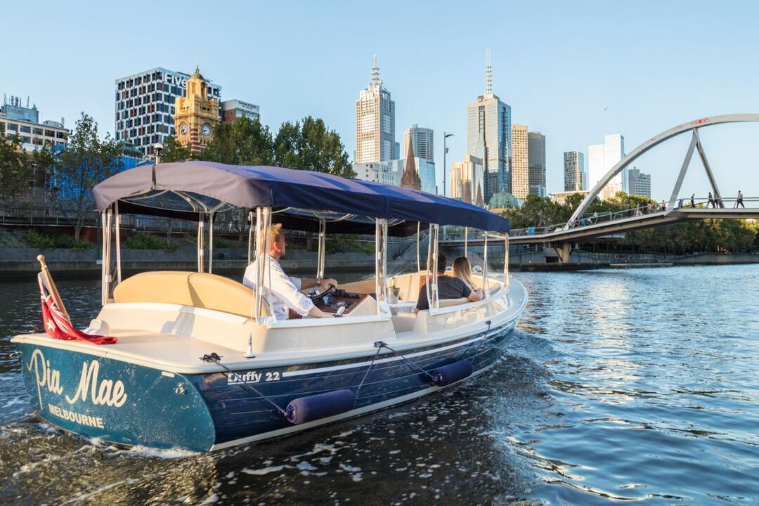 Progressive Dinner Boat Cruise with Friends - Gift Voucher or Instant Booking - Melbourne VIC