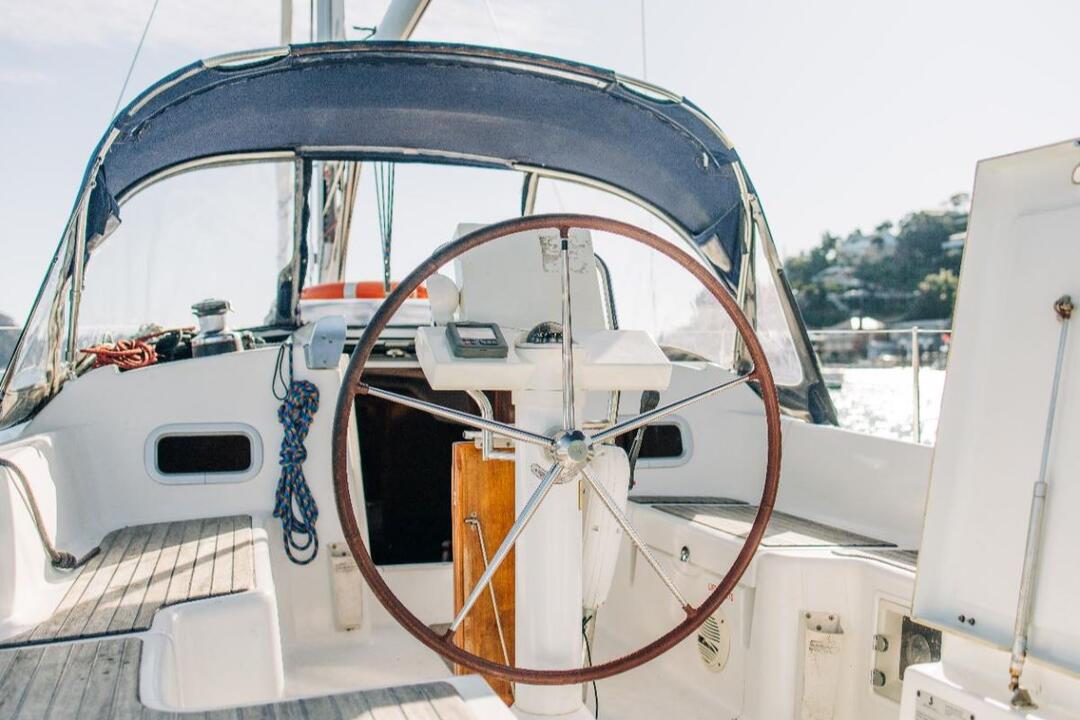 4-Hour Skippered Yacht Charter for Two Palm Beach NSW