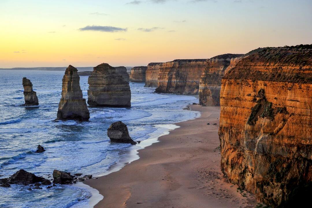 Great Ocean Road Bus Tour - Gift Voucher or Instant Booking - Melbourne VIC