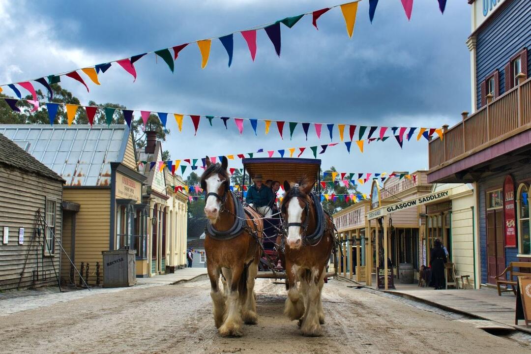 Sovereign Hill and Skydeck Bus Tour - Gift Voucher or Instant Booking - Melbourne VIC