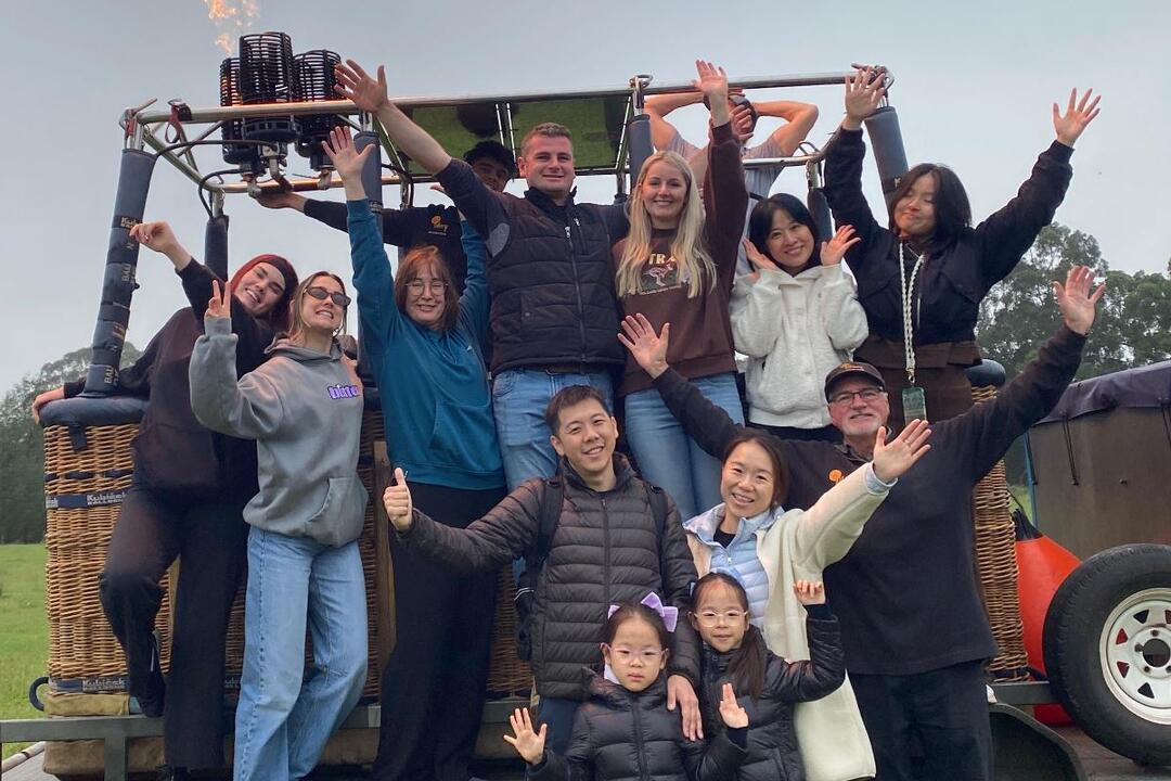 Yarra Hot Air Ballooning w/Breakfast and Transfers Melbourne VIC