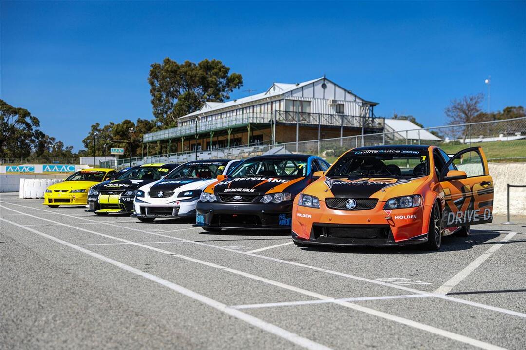 V8 Drive 5 Laps plus 3 Hot Laps Neerabup WA