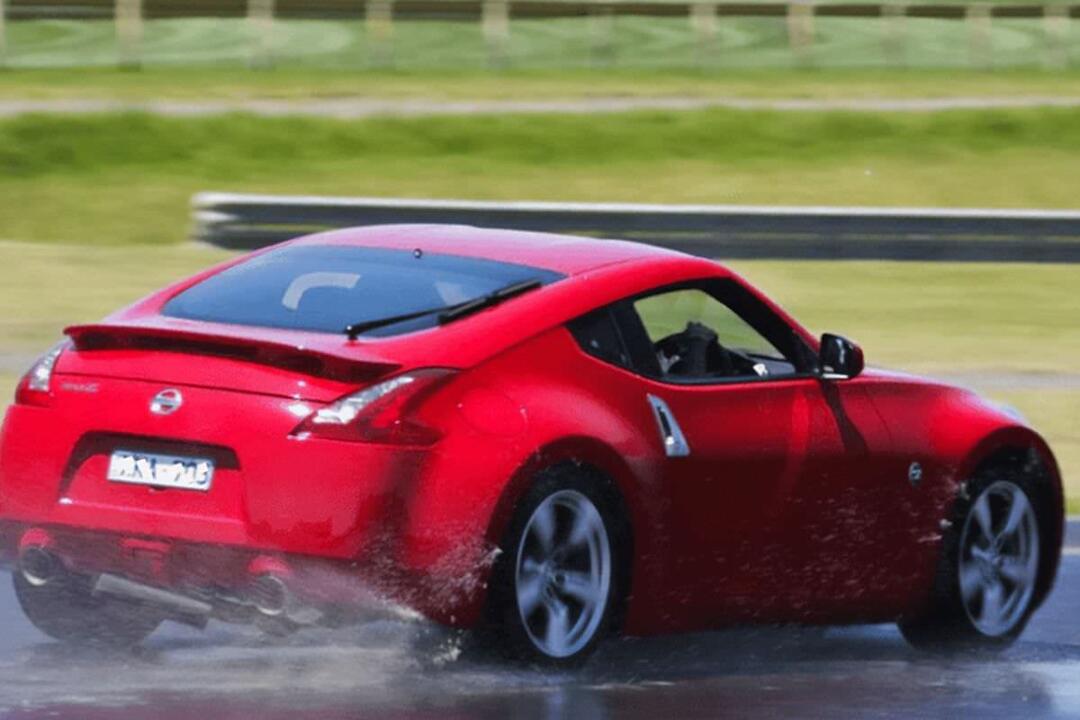 Advanced Driving Course - Gift Voucher or Instant Booking - Springvale VIC
