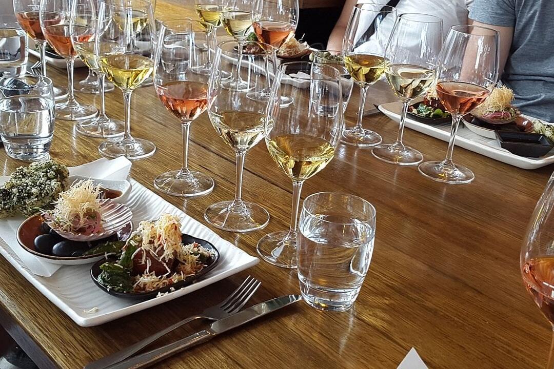 Progressive Degustation Walking Tour - Gift Voucher or Instant Booking - Melbourne VIC